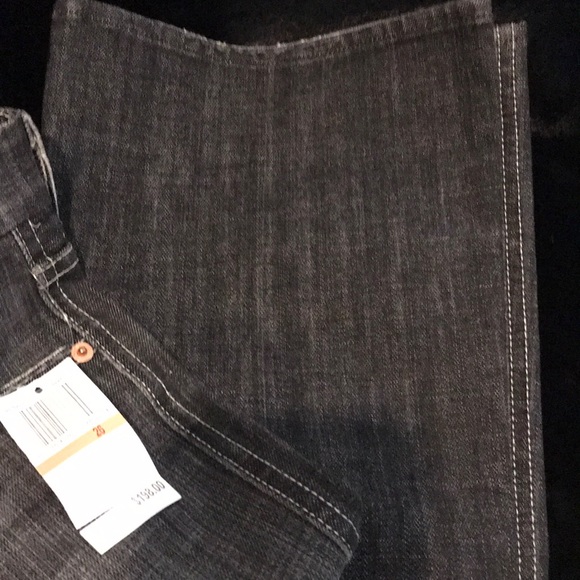 Jeans - Picture 11 of 16